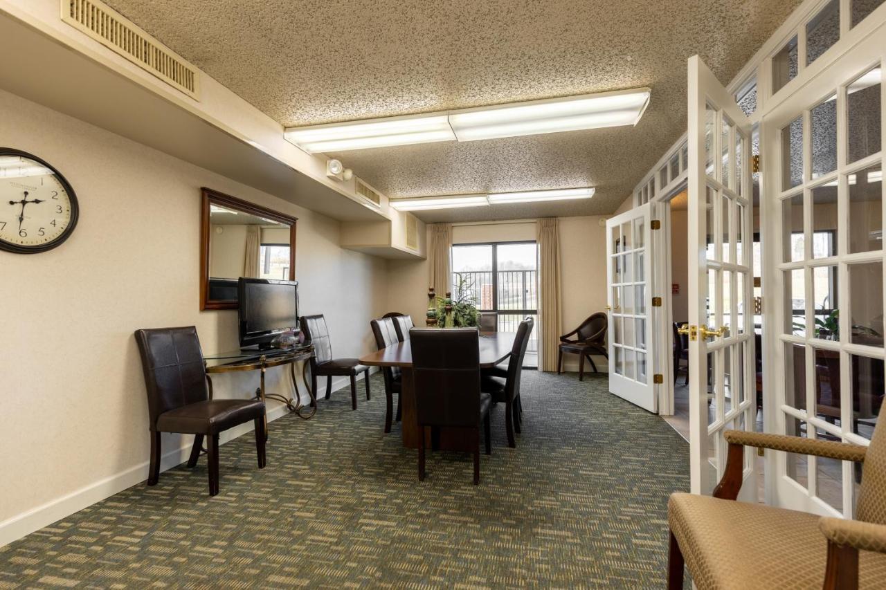 Days Inn By Wyndham Kuttawa/Eddyville Екстер'єр фото