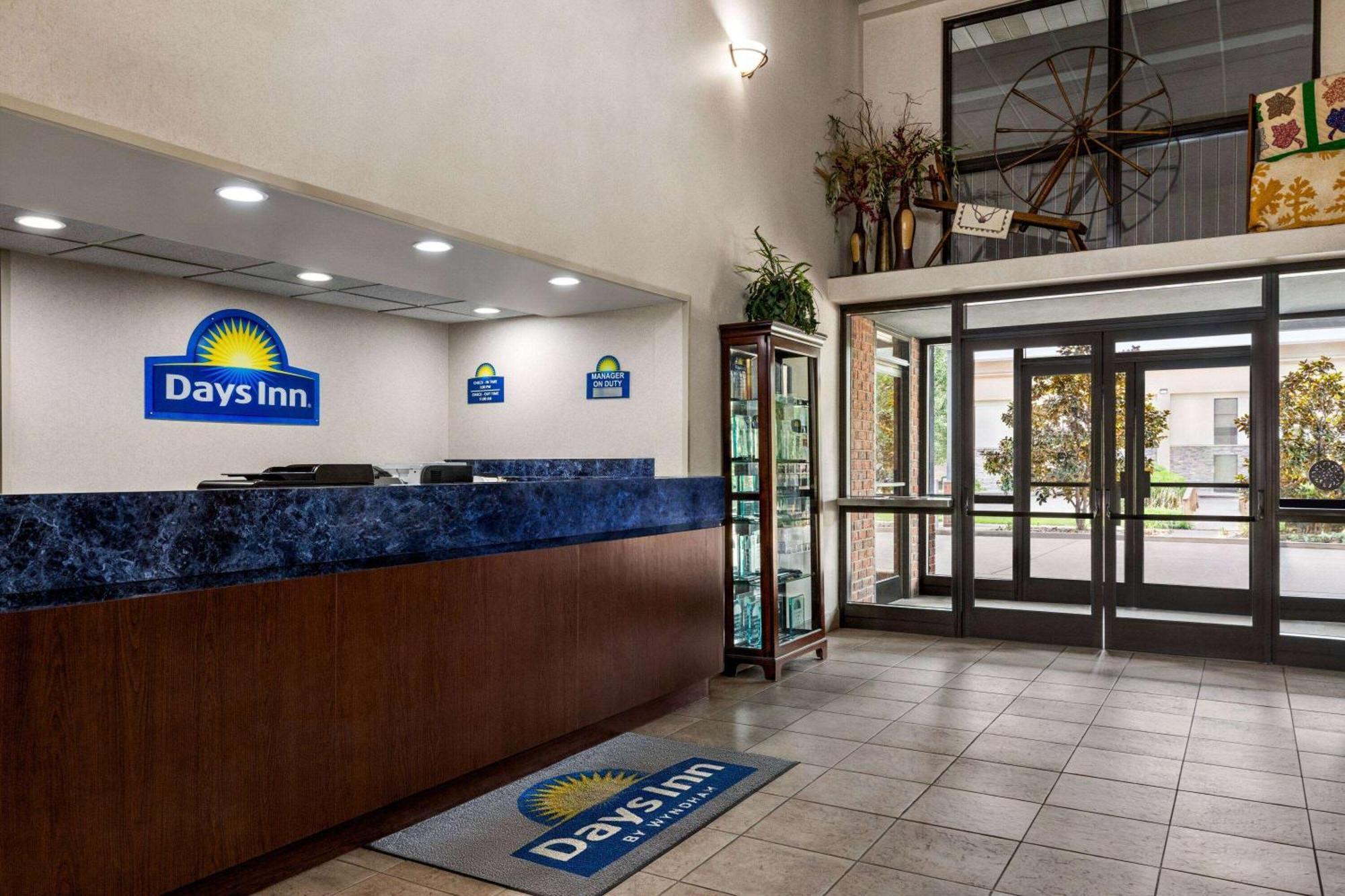 Days Inn By Wyndham Kuttawa/Eddyville Екстер'єр фото